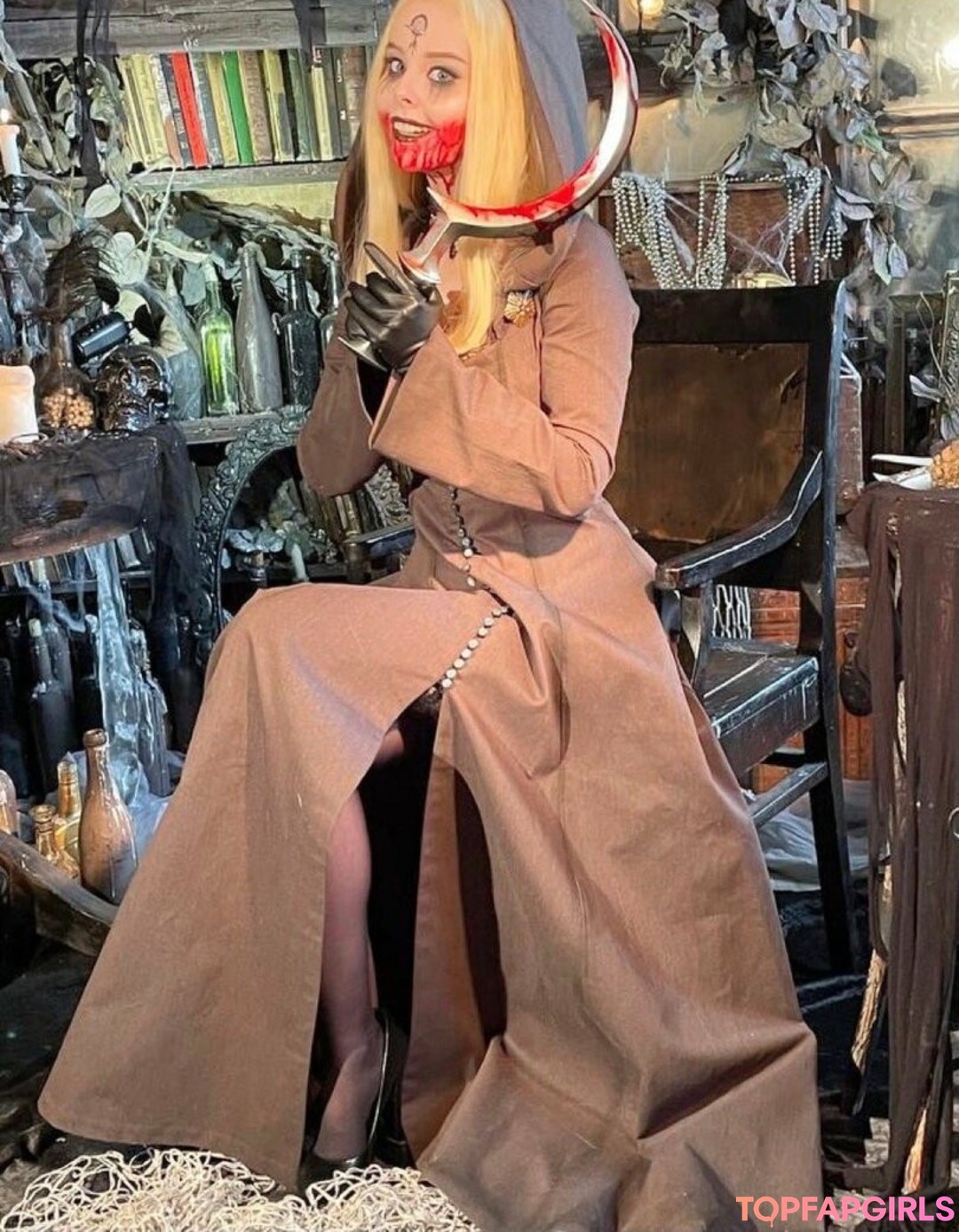 Alaston vuotanut OnlyFans-kuva Disharmonica #5983