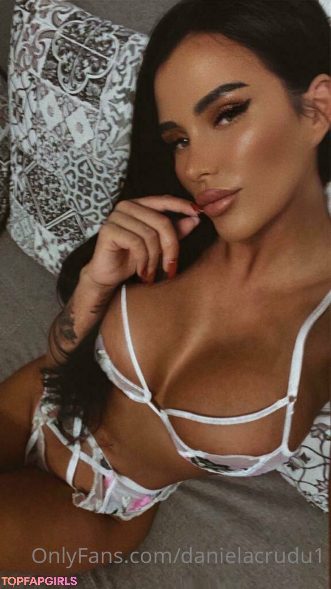 Nahá fotka uniklých OnlyFans od Daniela Crudu #21