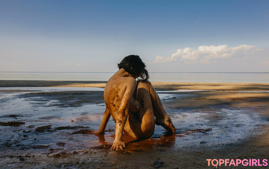 Nahá fotka uniklých OnlyFans od Solomia Maievska #1776