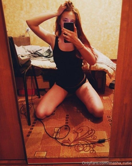 Naken lekkede OnlyFans-bilde av Mashacutie