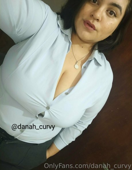 Danah_curvy