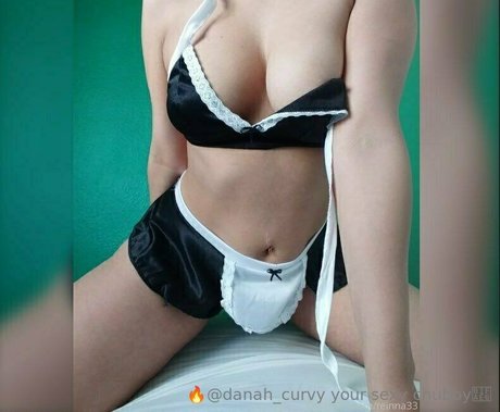Danah_curvy