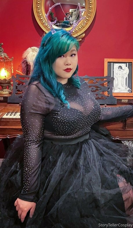 Storytellercosplay