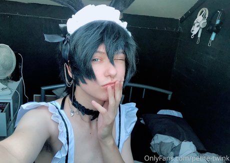 Petite-twink