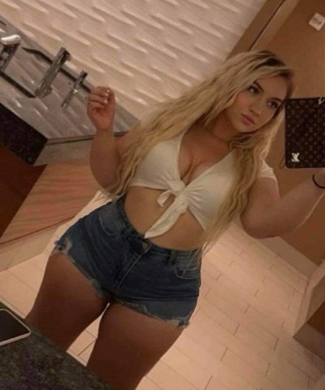 Nacktes geleaktes OnlyFans-Foto von Kattykatt214
