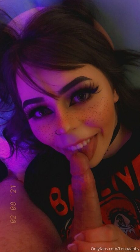 Lenaaabby