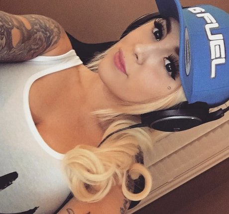 Naken lekkede OnlyFans-bilde av Sj Valenz
