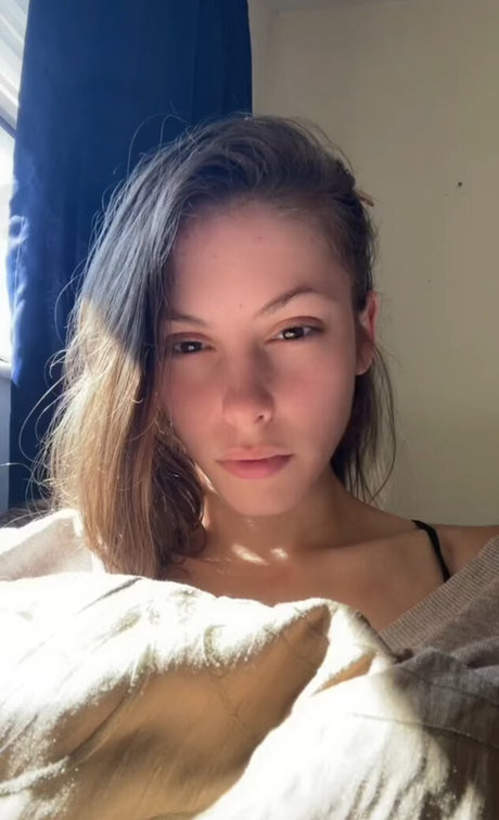 Krista Caldonia Santerfeit