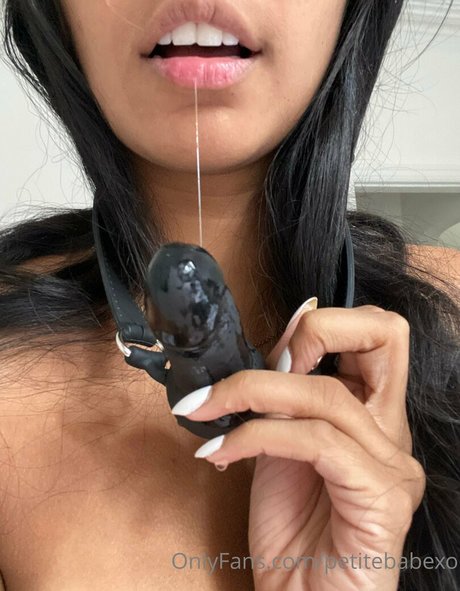 Petitebabexo