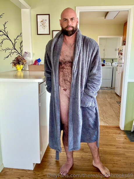 Therealgirthbrooks69