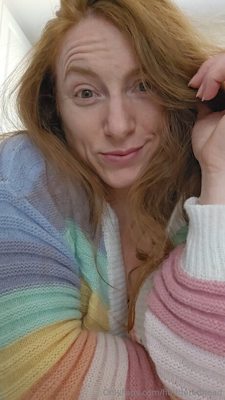 Fitlittleredhead