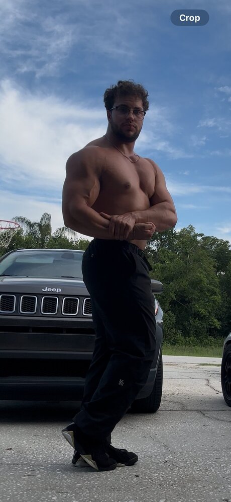 Foto desnuda filtrada de OnlyFans de Rafael Unleashed