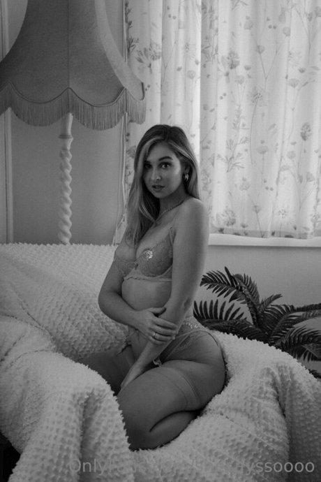 Foto nua vazada do OnlyFans de She Says Soooo