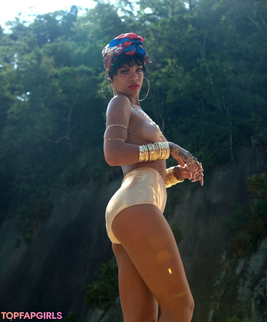 Rihanna nude leaked OnlyFans photo #1321