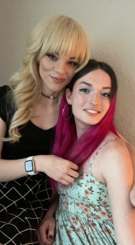 Naken lekkede OnlyFans-bilde av Katezoha