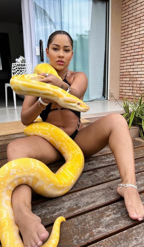Vitoria Kelly