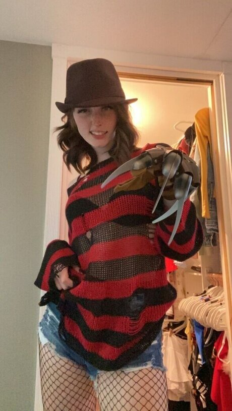 Mortal Kombat Erotic Cosplay