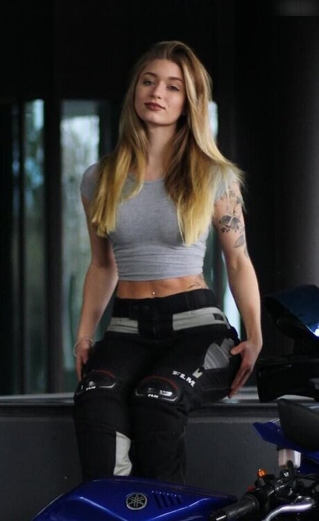 Xh.elen.ax2 / Helena