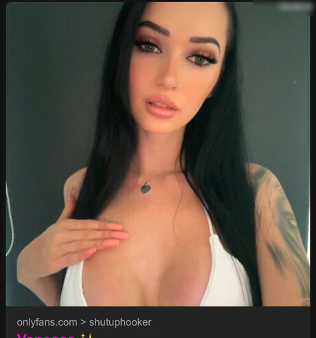 Hat Jemand Was Von Ihr 