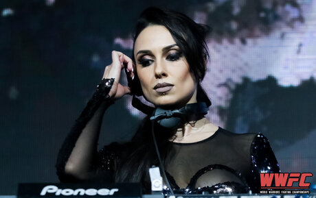 Anastasia_domination