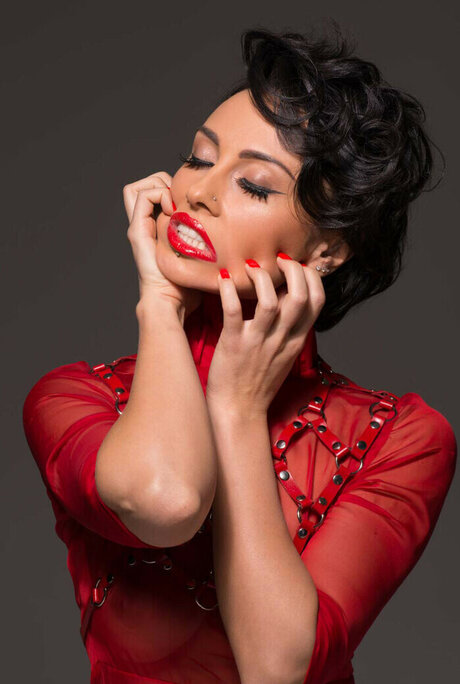 Anastasia_domination