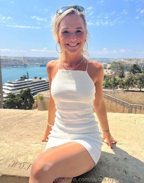 Sasha Nylon Stockings