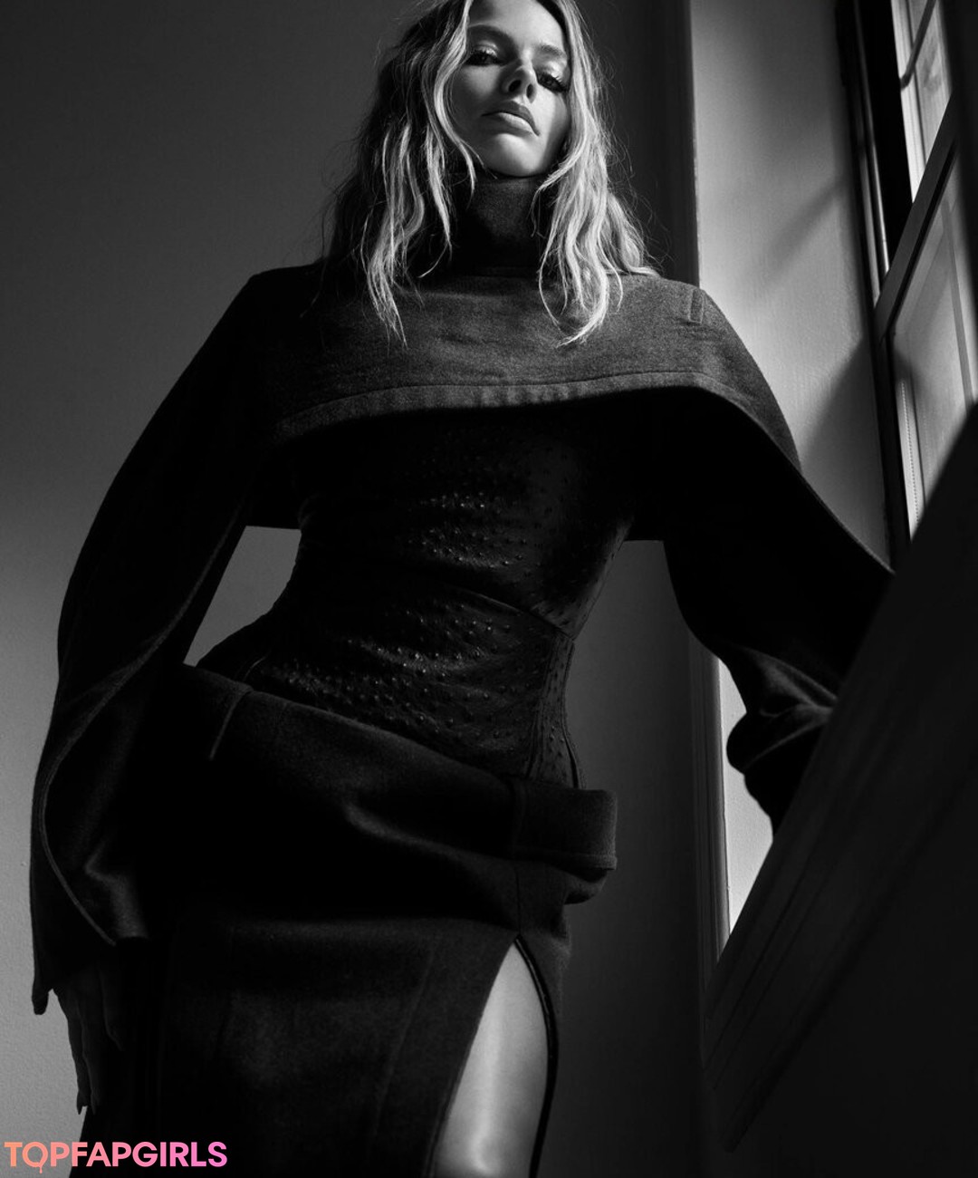 Margot Robbie nude leaked OnlyFans photo #1144