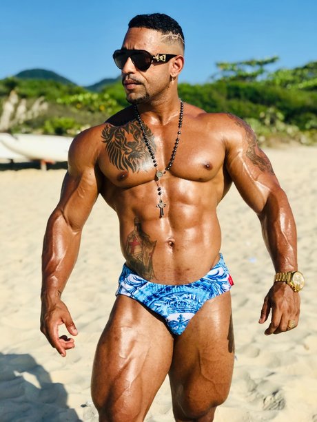 Nacktes geleaktes OnlyFans-Foto von Mrx11 Muscle God