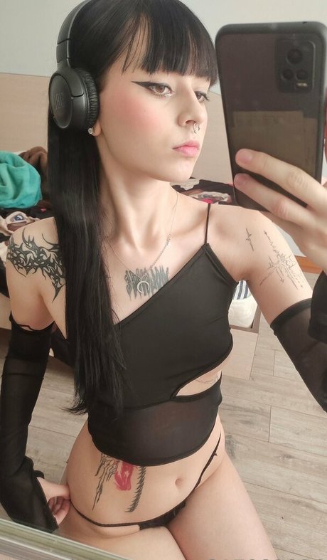 Nahá fotka uniklých OnlyFans od Nefertitixxx