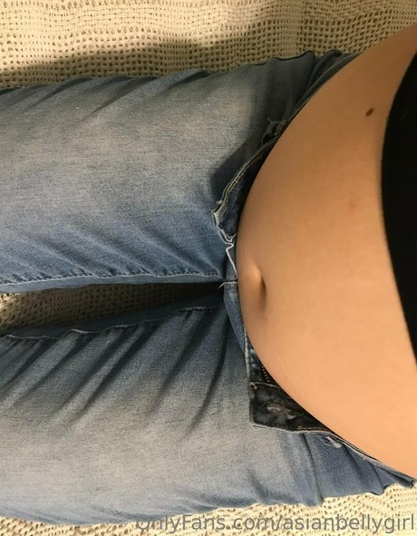 Asianbellygirl