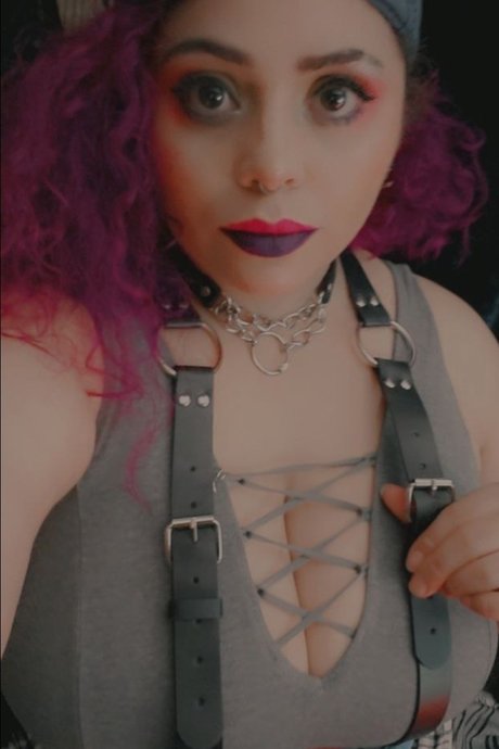Nacktes geleaktes OnlyFans-Foto von Cuddlyclit