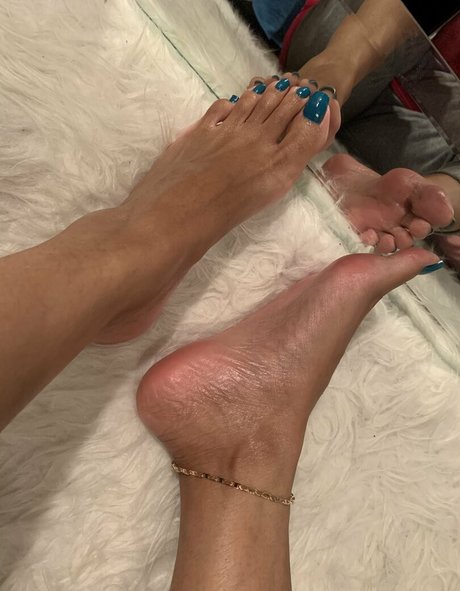Pujaprettyfeet