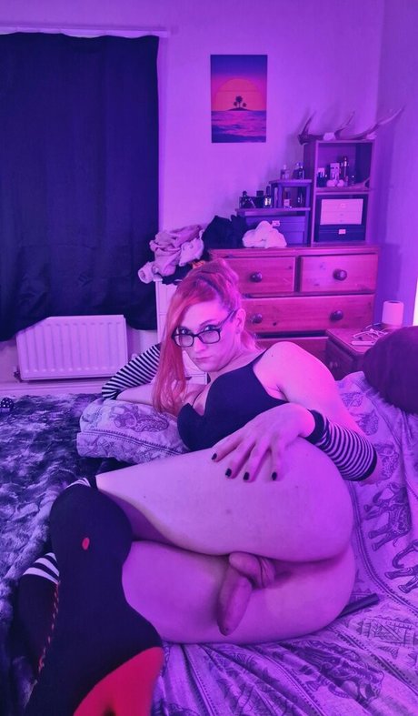 Foto di nudo di fuga di OnlyFans di Dusk Rose