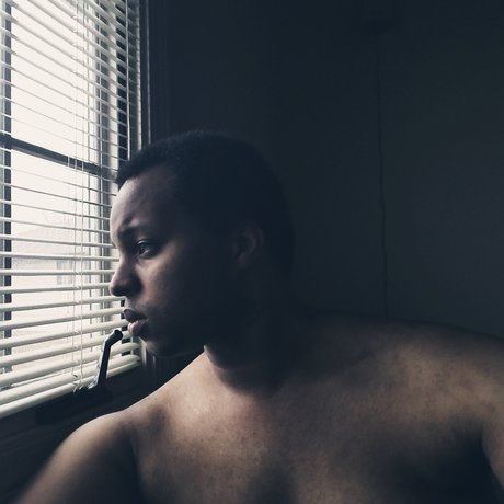 Обнаженная фотография утечки OnlyFans от Ronald Atkinson