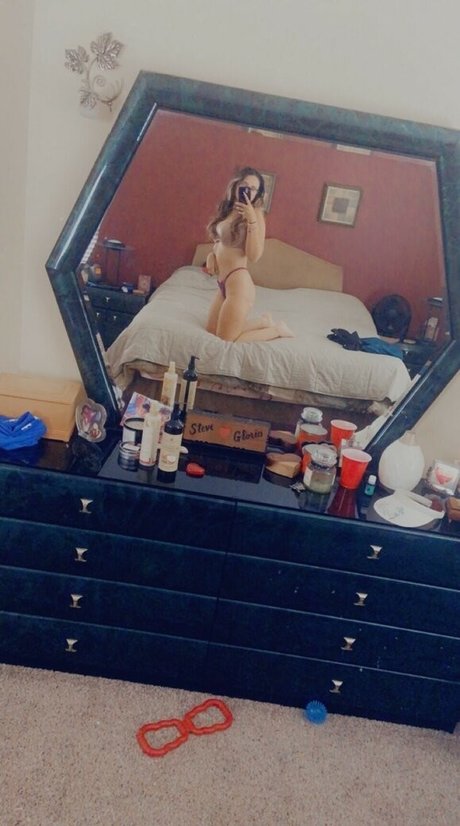 Nagie wyciekłe zdjęcie OnlyFans od Loowcutie