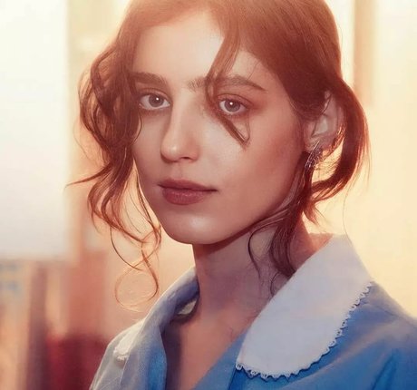 Jasmine van den Bogaerde