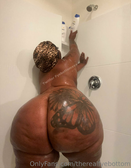 Nacktes geleaktes OnlyFans-Foto von Therealfyebottom