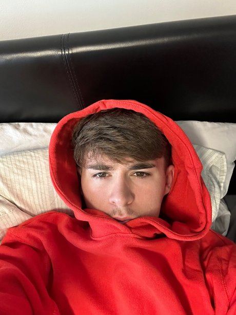 Nøgent lækket OnlyFans-billede af Ethan Vine