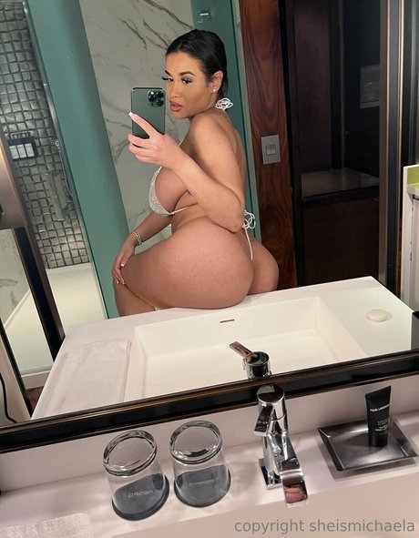 Sheismichaela