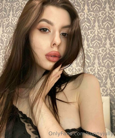Sunnyjully OnlyFans 유출 누드 사진