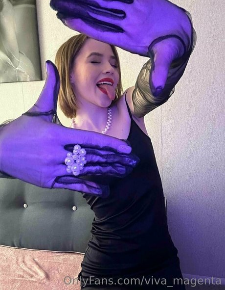 Viva_magenta