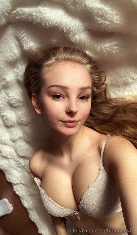 Blonde_vivi