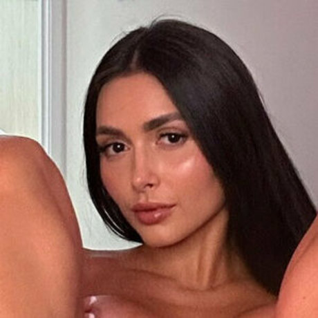 Nøgent lækket OnlyFans-billede af Caryn Beaumont