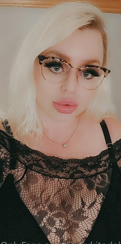 Naken lekkede OnlyFans-bilde av Kinkykitadoll