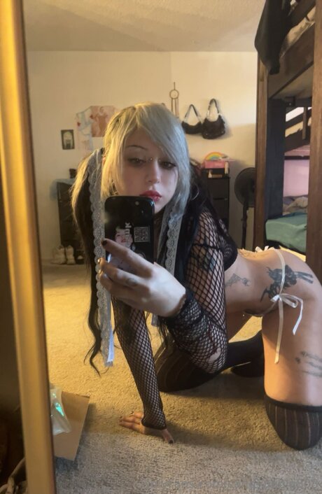 Alaston vuotanut OnlyFans-kuva Candyapple808