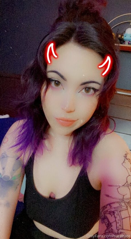 Nahá fotka uniklých OnlyFans od Rueeruee