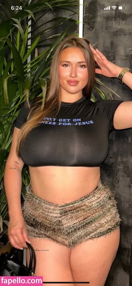 Nacktes geleaktes OnlyFans-Foto von Sofya2222