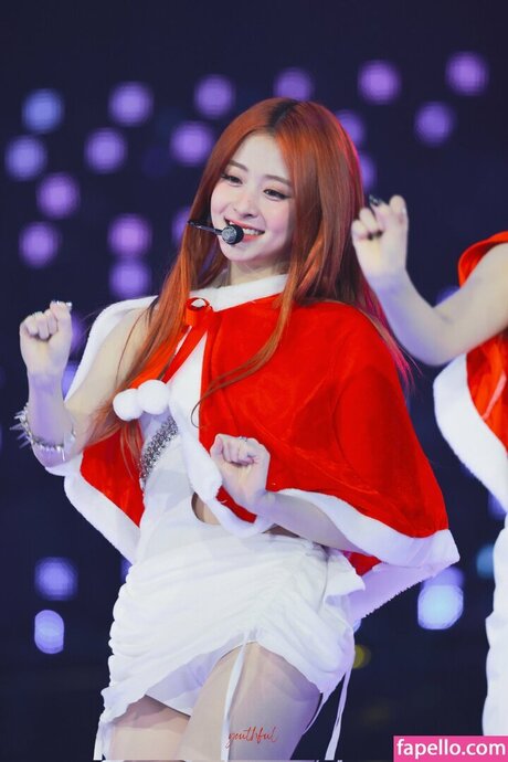 Huh Yunjin 허윤진