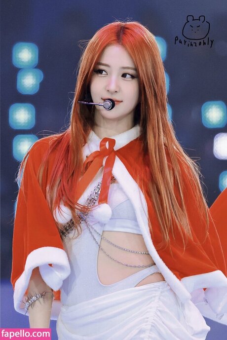 Huh Yunjin 허윤진