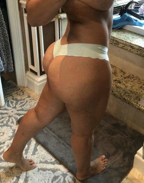 Nahá fotka uniklých OnlyFans od Sexynalgonajade